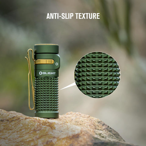 OLIGHT Baton4 magnetic-charging cable provides quick top-ups.