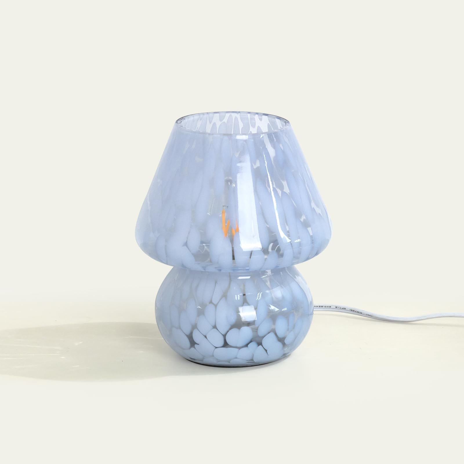 ONEWISH Mushroom Lamp close-up shows Murano-blue glass with translucent shimmer