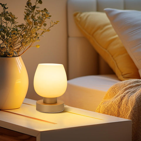 ONEWISH opal glass shade is durable and easy to clean.