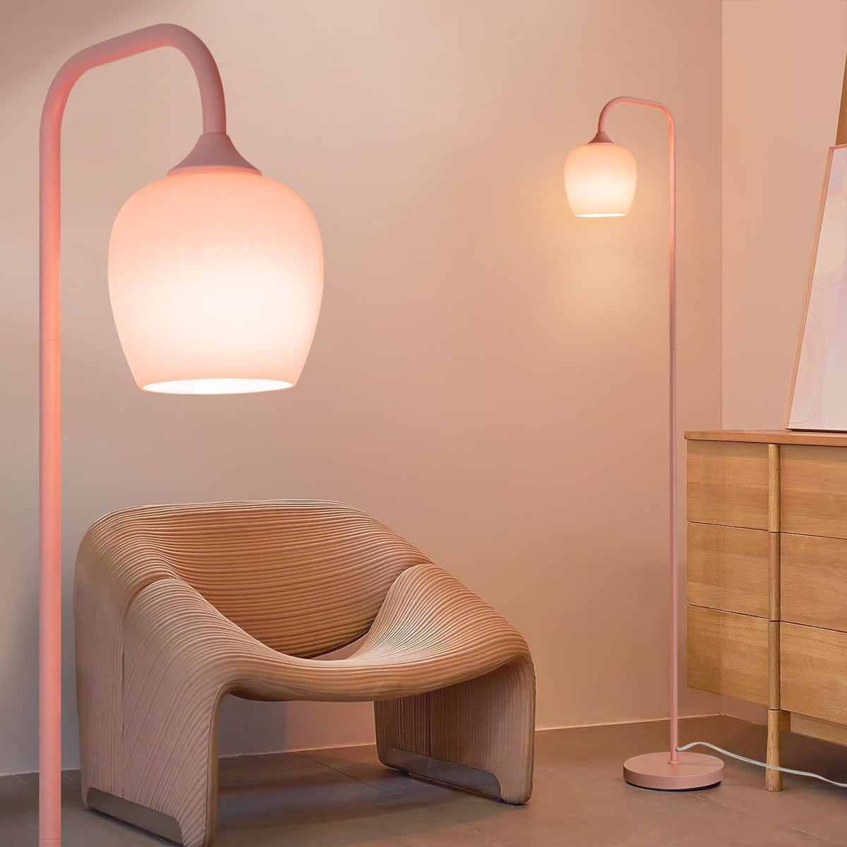 ONEWISH pink floor lamp base showing weighted construction for stable placement