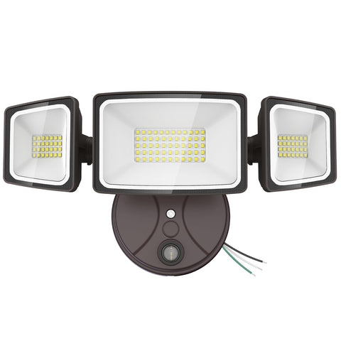 Onforu 70W dusk-to-dawn flood light with three adjustable heads brightens the garage.