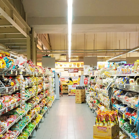 OOOLED linkable design supports up to 10 lights for large garages.