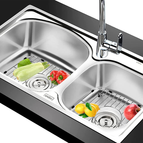 Orgneas sink grid close-up highlights smooth welds and premium finish