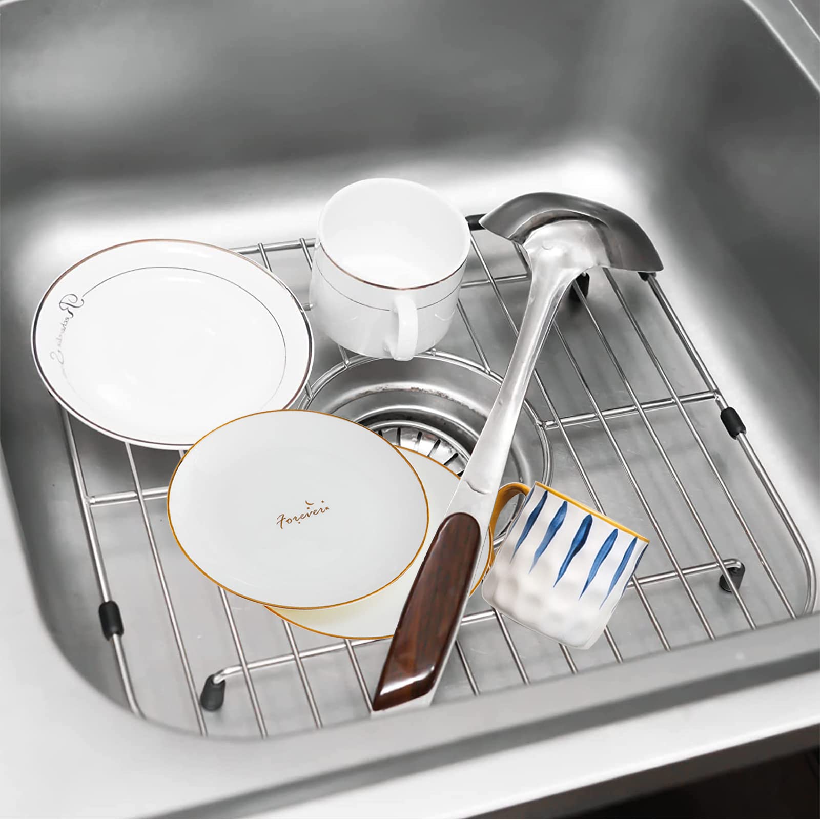 Orgneas grid footprint 12.5 by 10.5 inches in a single-bowl sink