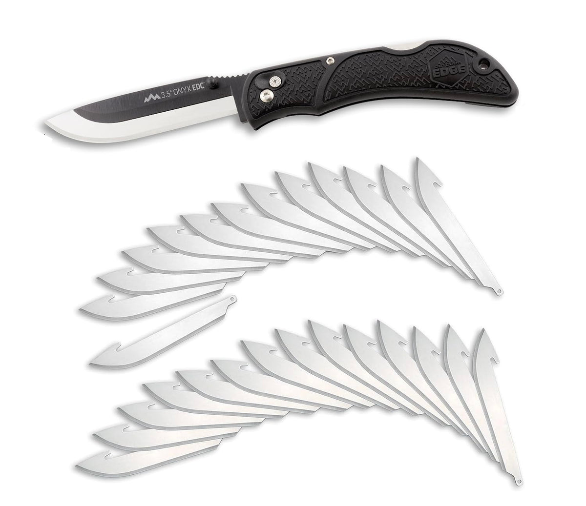 Outdoor Edge Onyx blade-change in action enables quick blade swaps during field tasks.