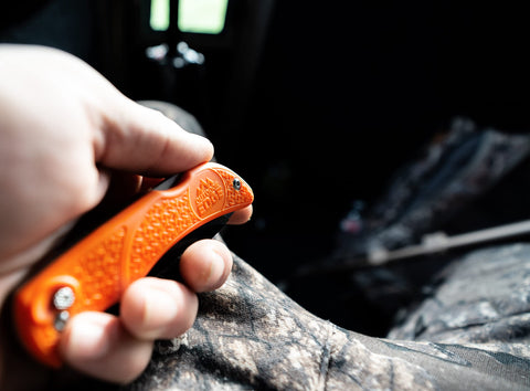 OUTDOOR EDGE RazorPro G lightweight 8.3 oz design reduces fatigue