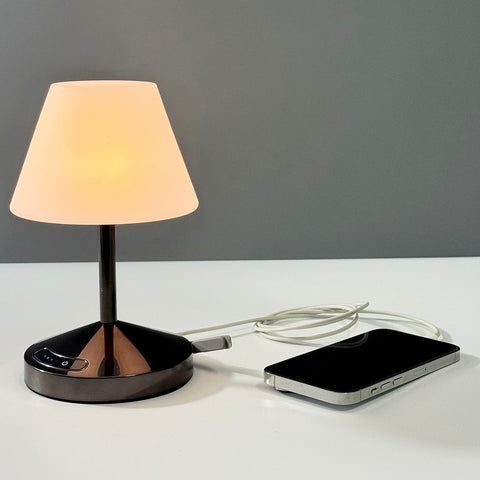 OUTON rechargeable LED shower lamp, angle view, versatile bathroom lighting.