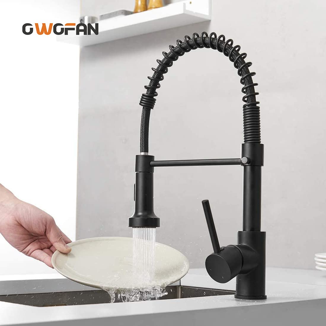 OWOFAN food-grade PEX hoses supporting clean water flow.