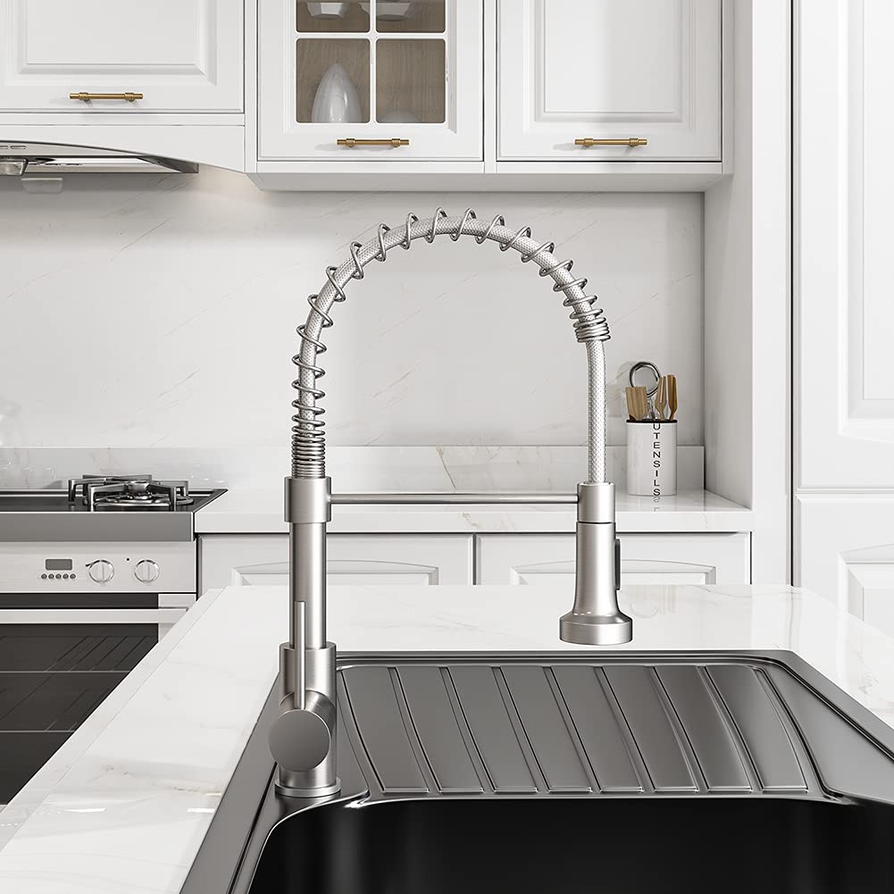 Installation-ready OWOFAN faucet showing compatibility with 1-hole and 3-hole setups.