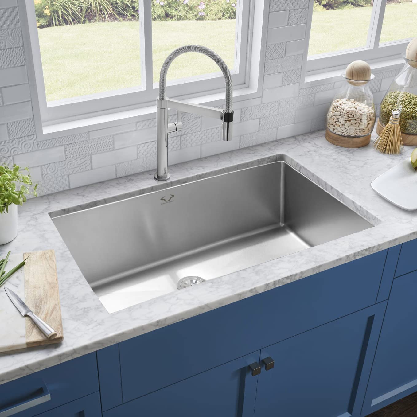 Oxwiser 32x18 undermount sink front view showing seamless countertop look