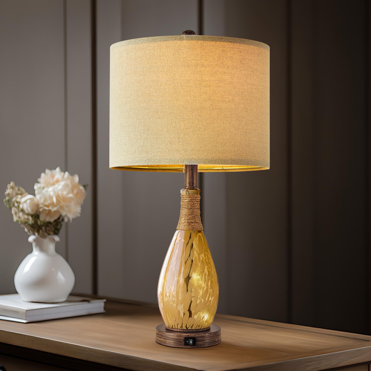 OYEARS dual light points create versatile mood lighting