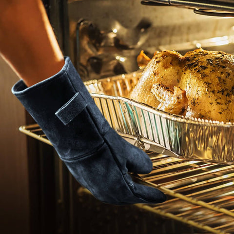 OZERO Grill Gloves packaging highlights eco-friendly materials