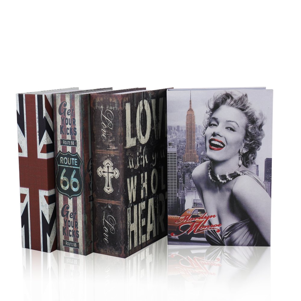 PACOLO Keeps cash, jewelry, cards, and passports organized securely.