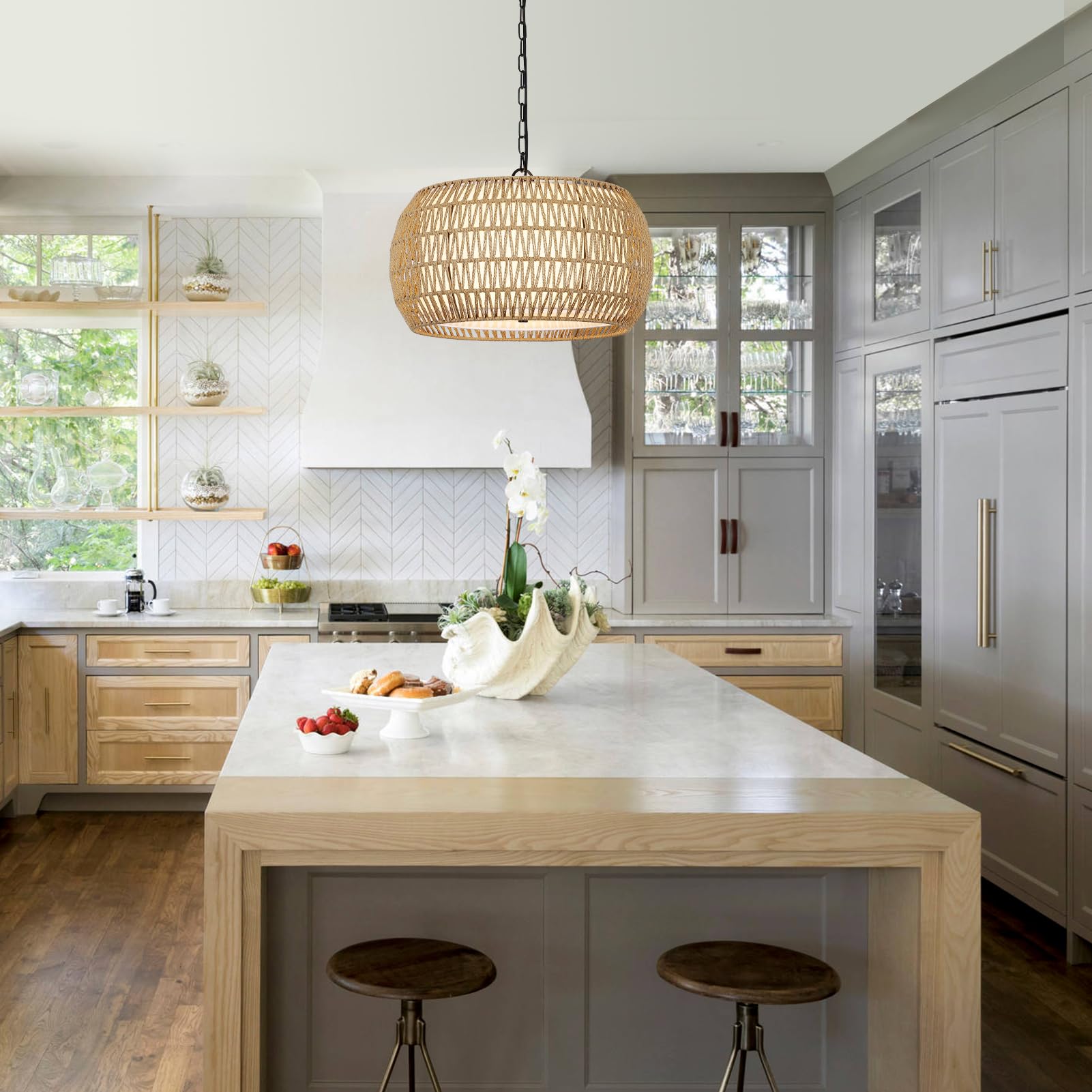 PAUFUL versatile fixture for living rooms, bedrooms, and kitchens