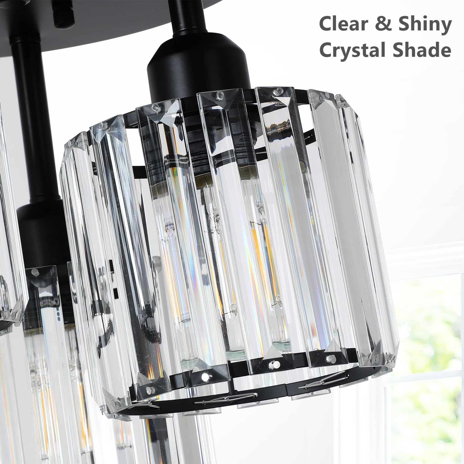 PAUFUL kitchen-light fixture complements modern décor.