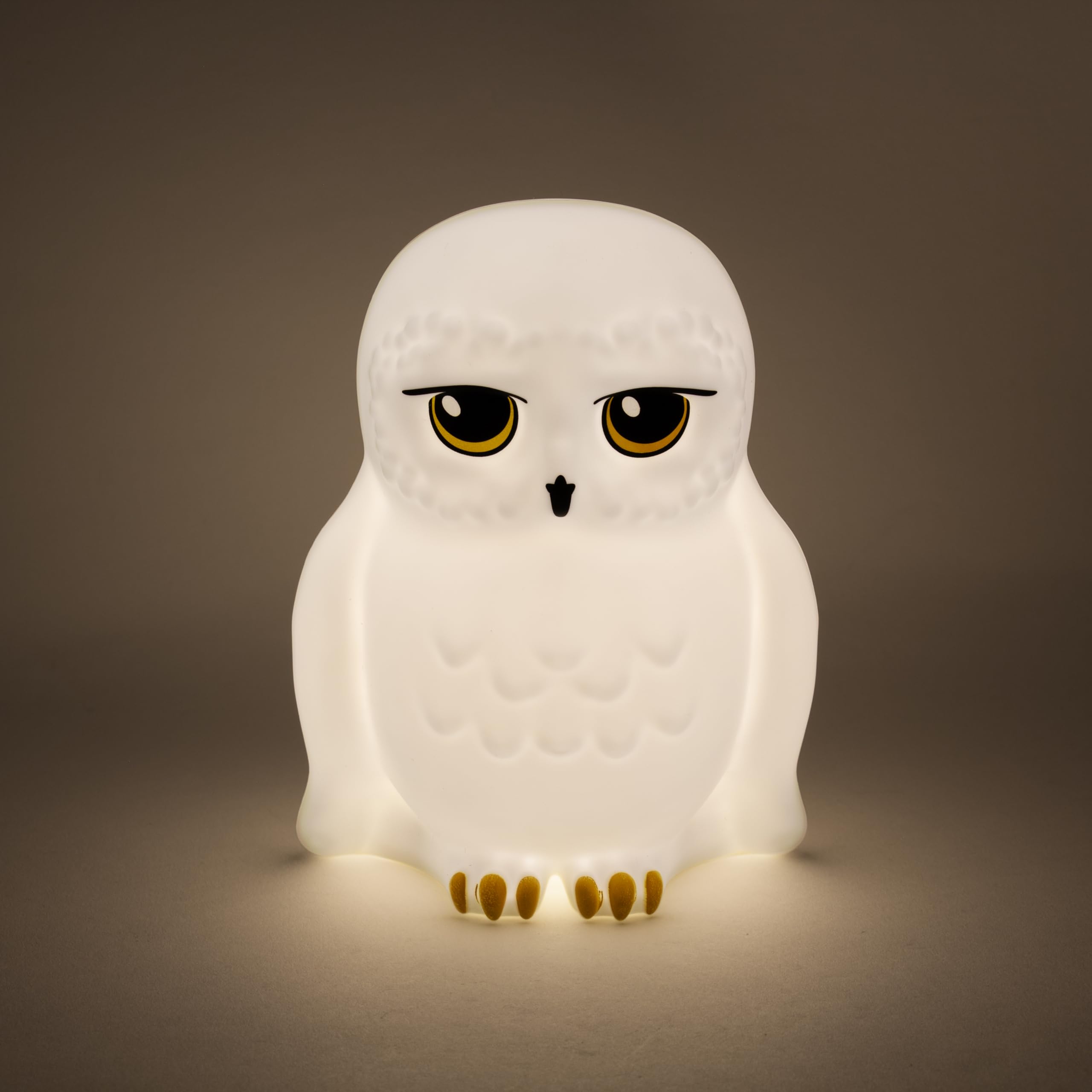 Paladone Hedwig night light makes a delightful Harry Potter gift.