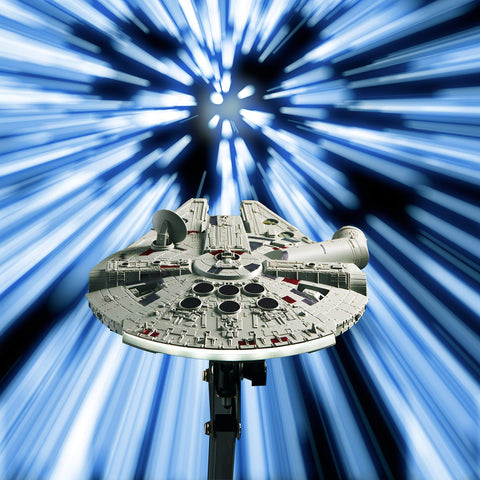 Paladone Millennium Falcon gift packaging enhances presentable gifts.