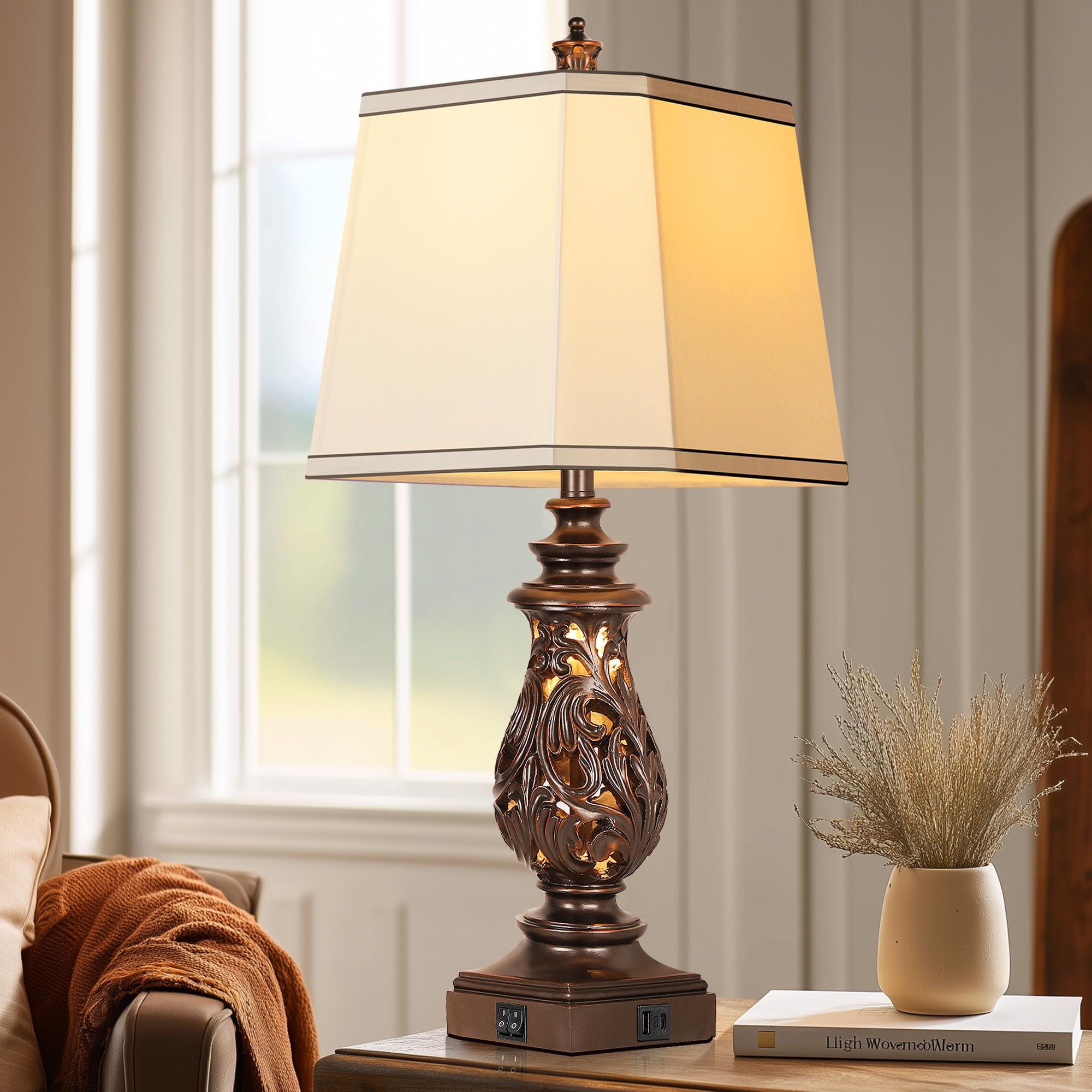 PARTPHONER energy-saving design helps reduce electricity use for two lamps