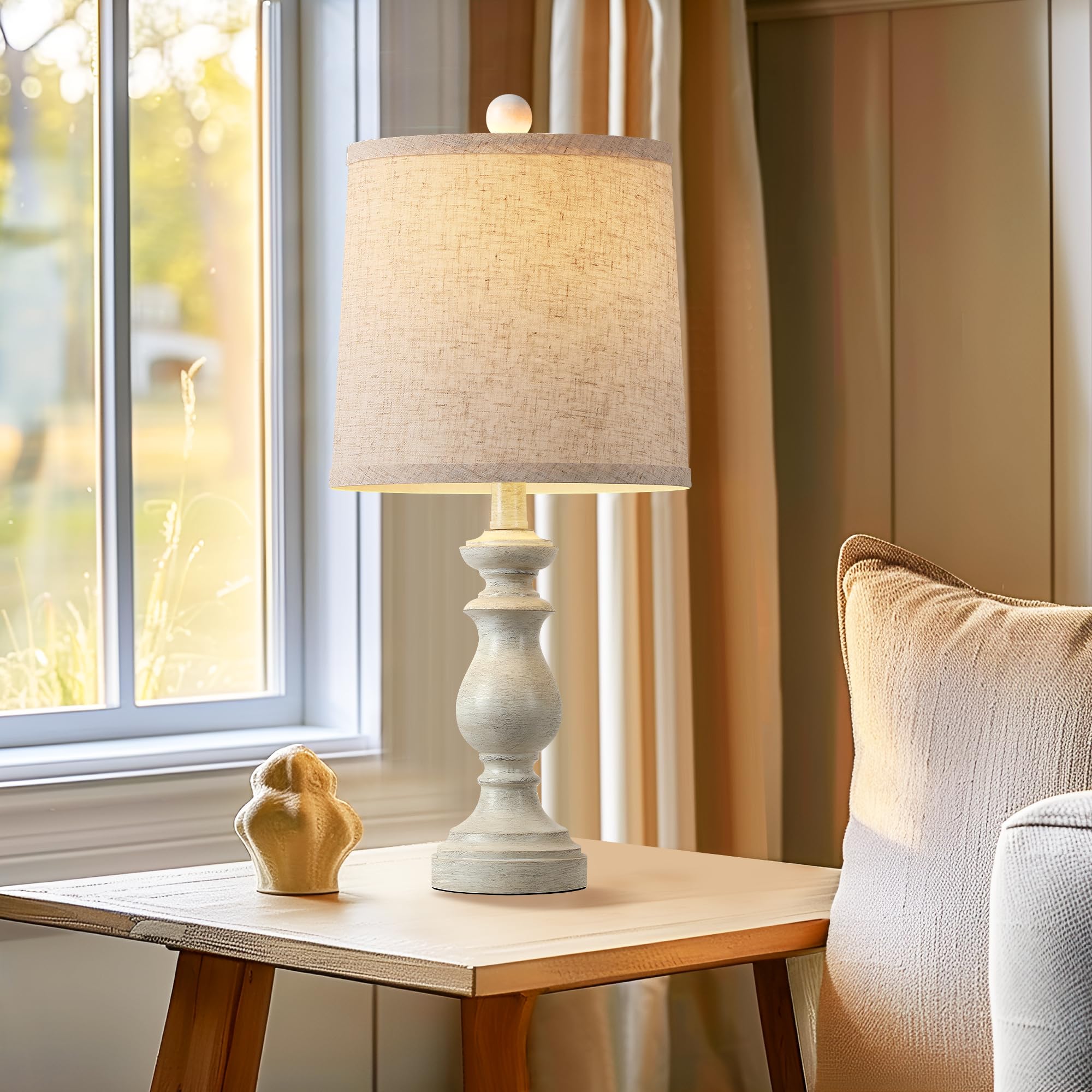 PARTPHONER living room lamps pair complements consoles with cohesive ambiance.