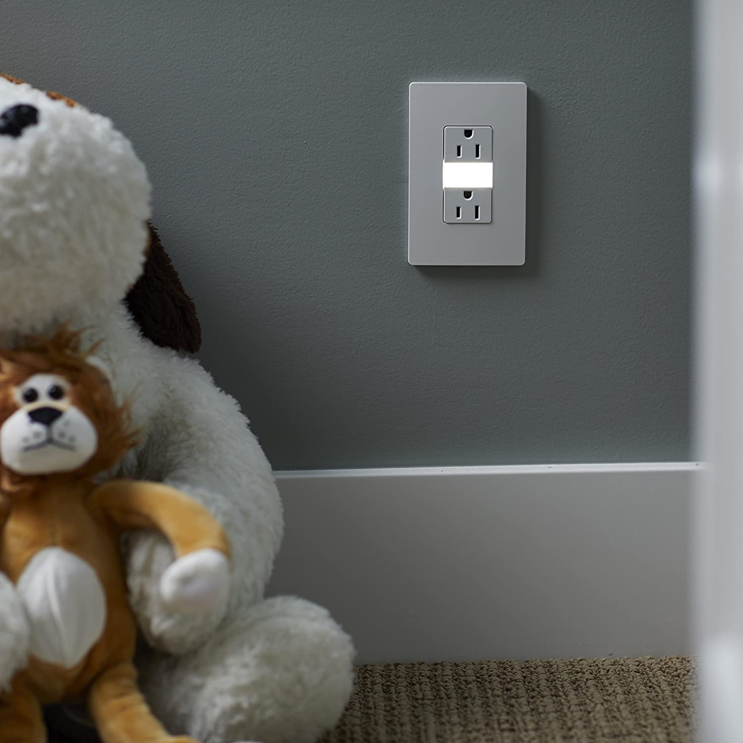 Radiant wall plate with snap-on design for quick installation