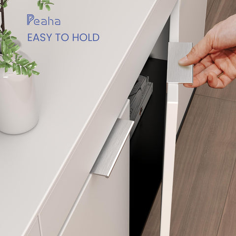 Brushed nickel 3in drawer pulls provide a comfortable grip and smooth touch.