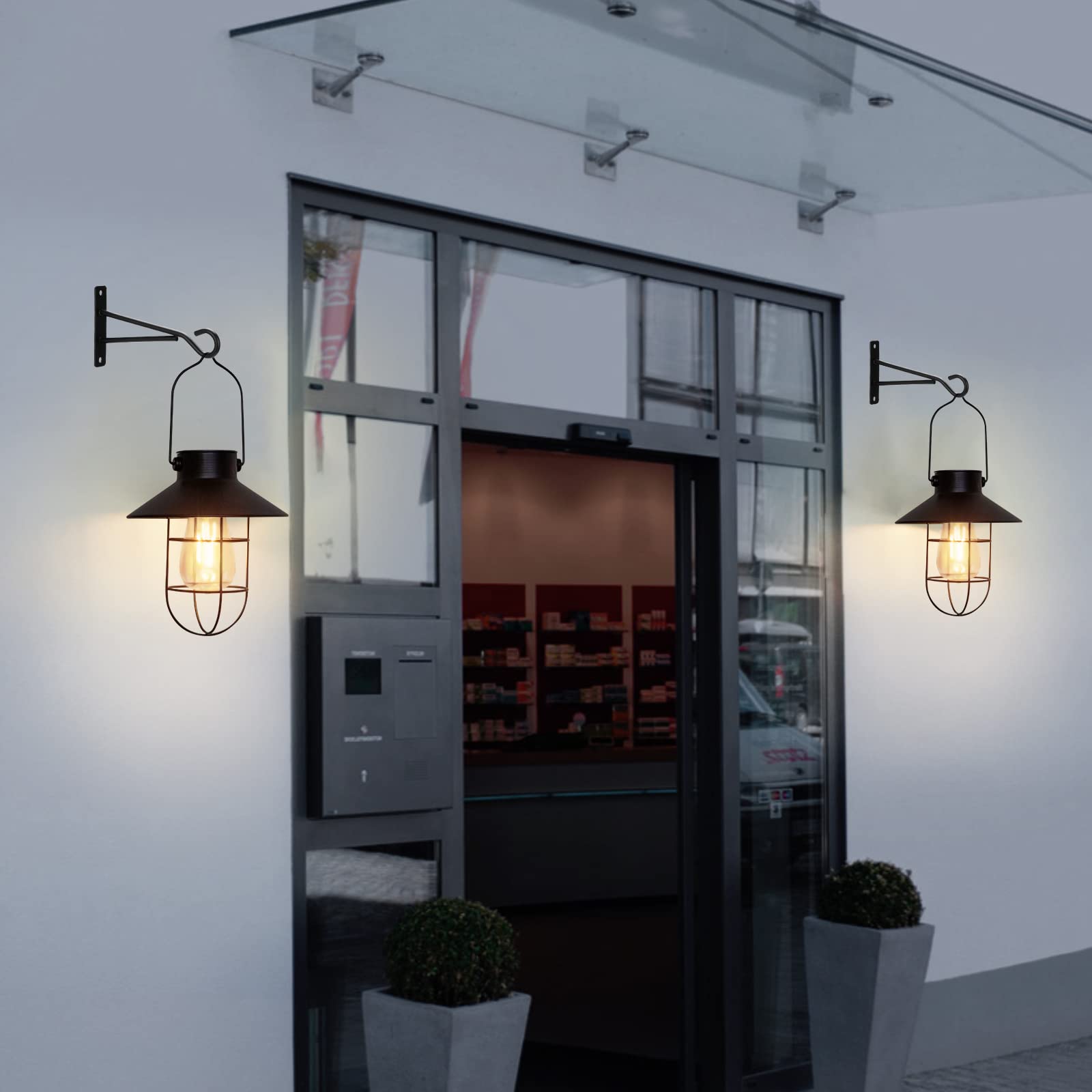 Pearlstar waterproof outdoor lantern withstands rain for porch and yard lighting.