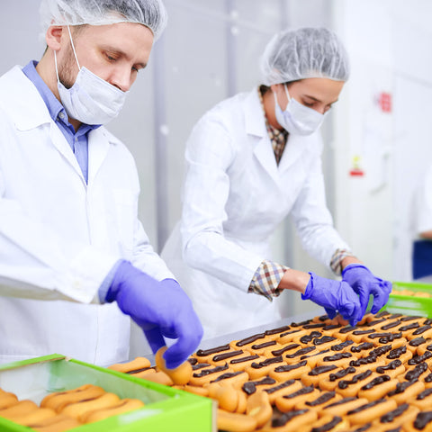PEIPU Nitrile Gloves ideal for food prep and safe handling.