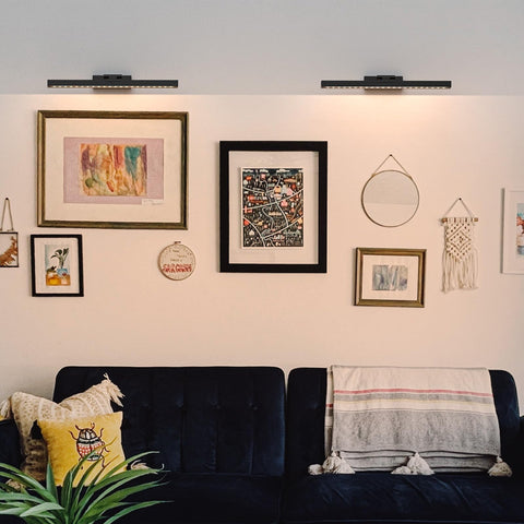 PESUTEN Picture Light adapts to bedside, mirror, or hallway tasks