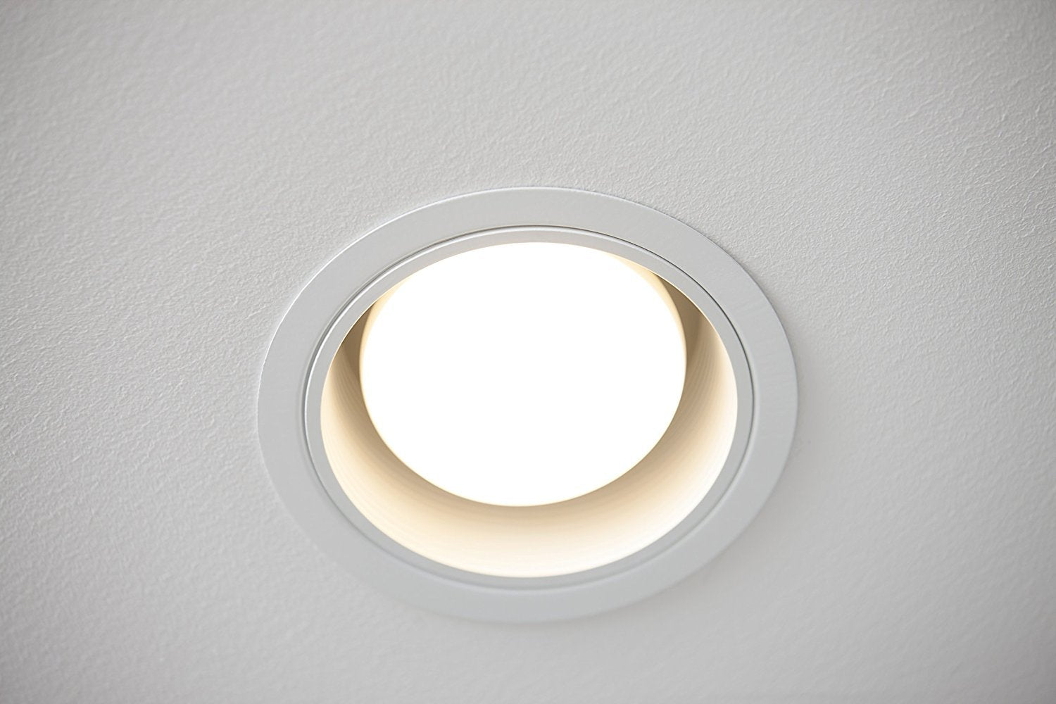 Philips BR30 soft white glow with 2700K color temperature for calm ambience.