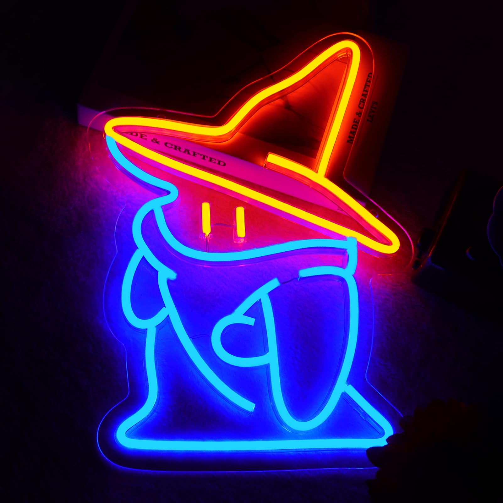 Pinlangdou Black Mage neon sign lights gaming room with fantasy glow.
