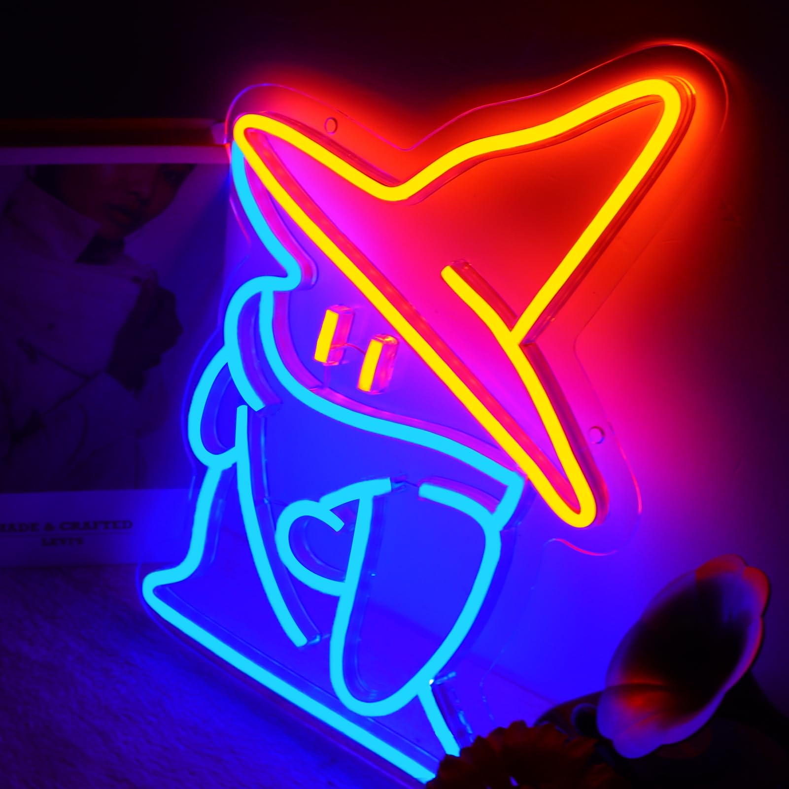 Pinlangdou wizard neon wall light adds soft, even illumination.