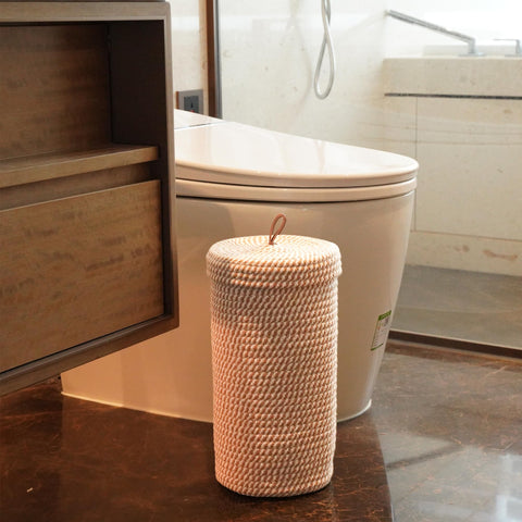 PINXIURY freestanding bathroom organizer fits 3 rolls and moves easily for renters.