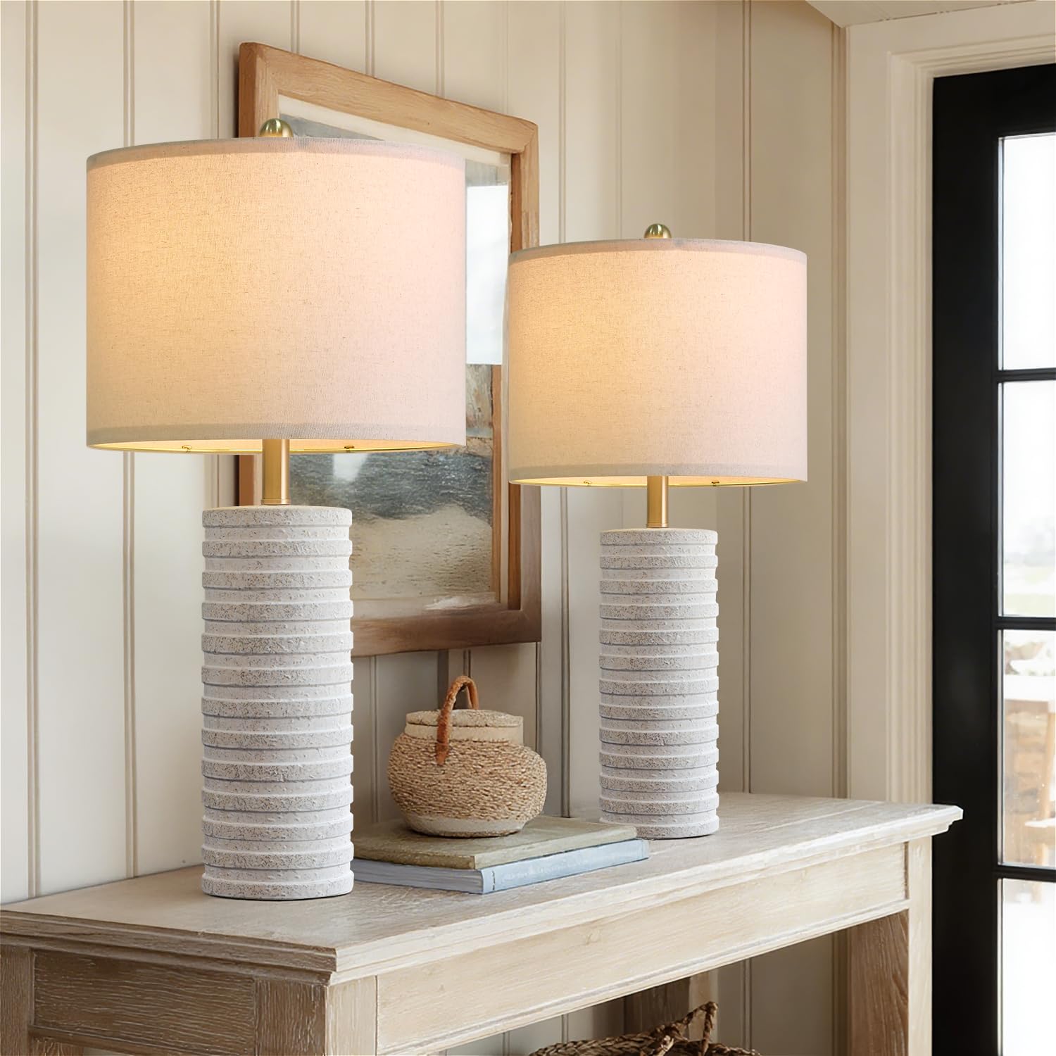 PoKat living room lamps on console table create balanced ambiance
