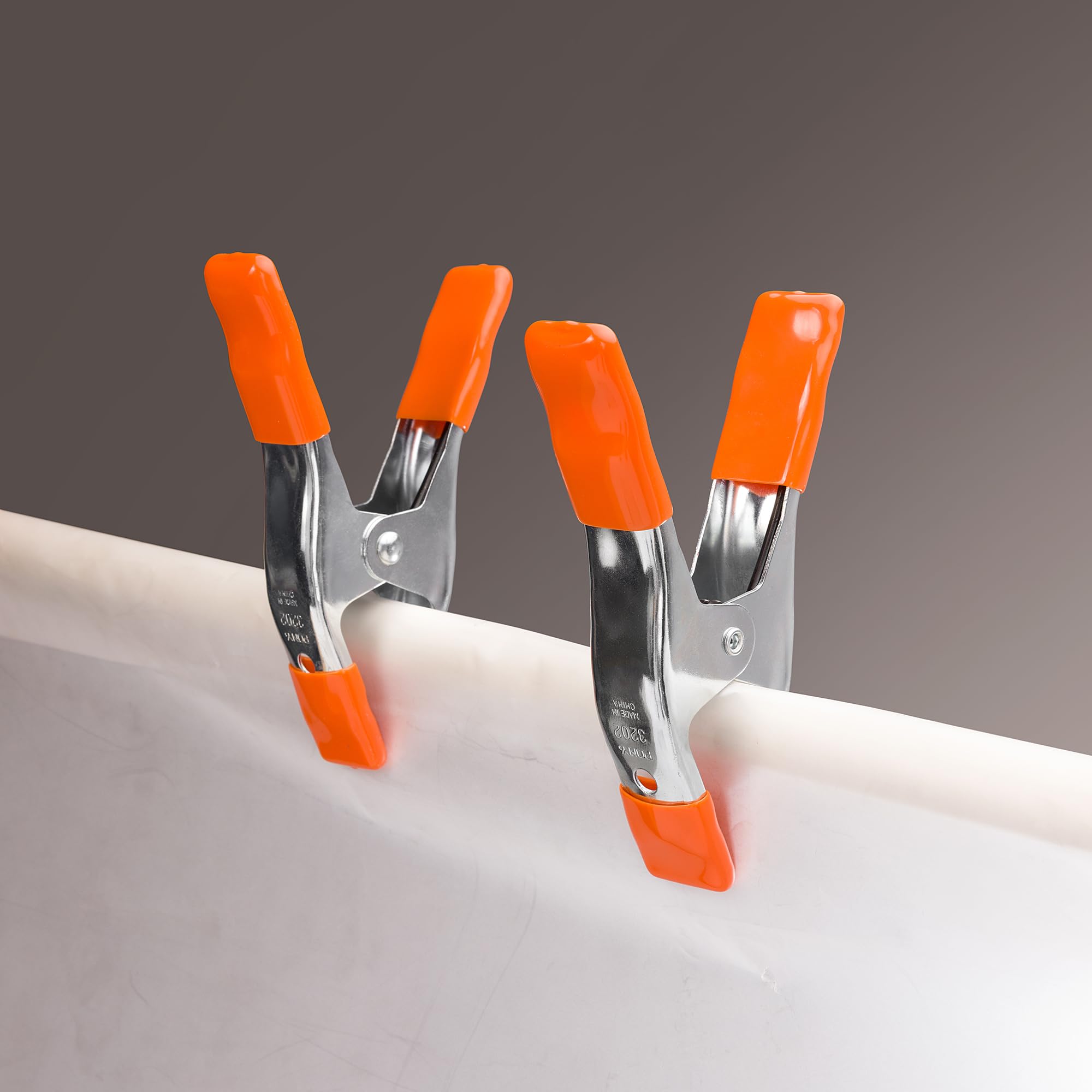 PONY 10-piece clamp set helps organize workshop tasks.