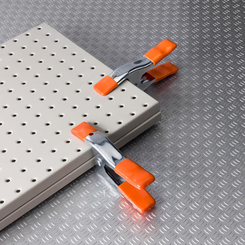 PONY heavy-duty springs enable fast, reliable opening and closing.