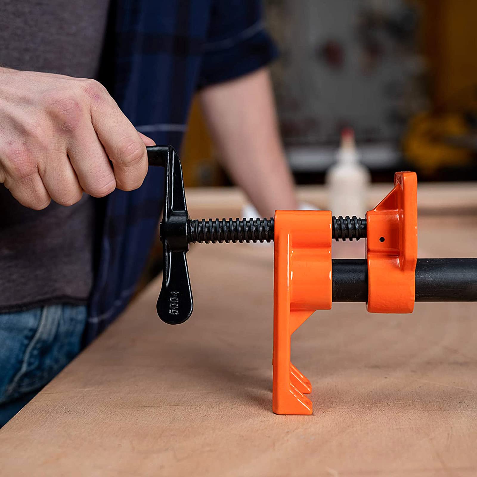 PONY PRO 2-Pack versatile woodworking fixture suitable for DIY and shop tasks.