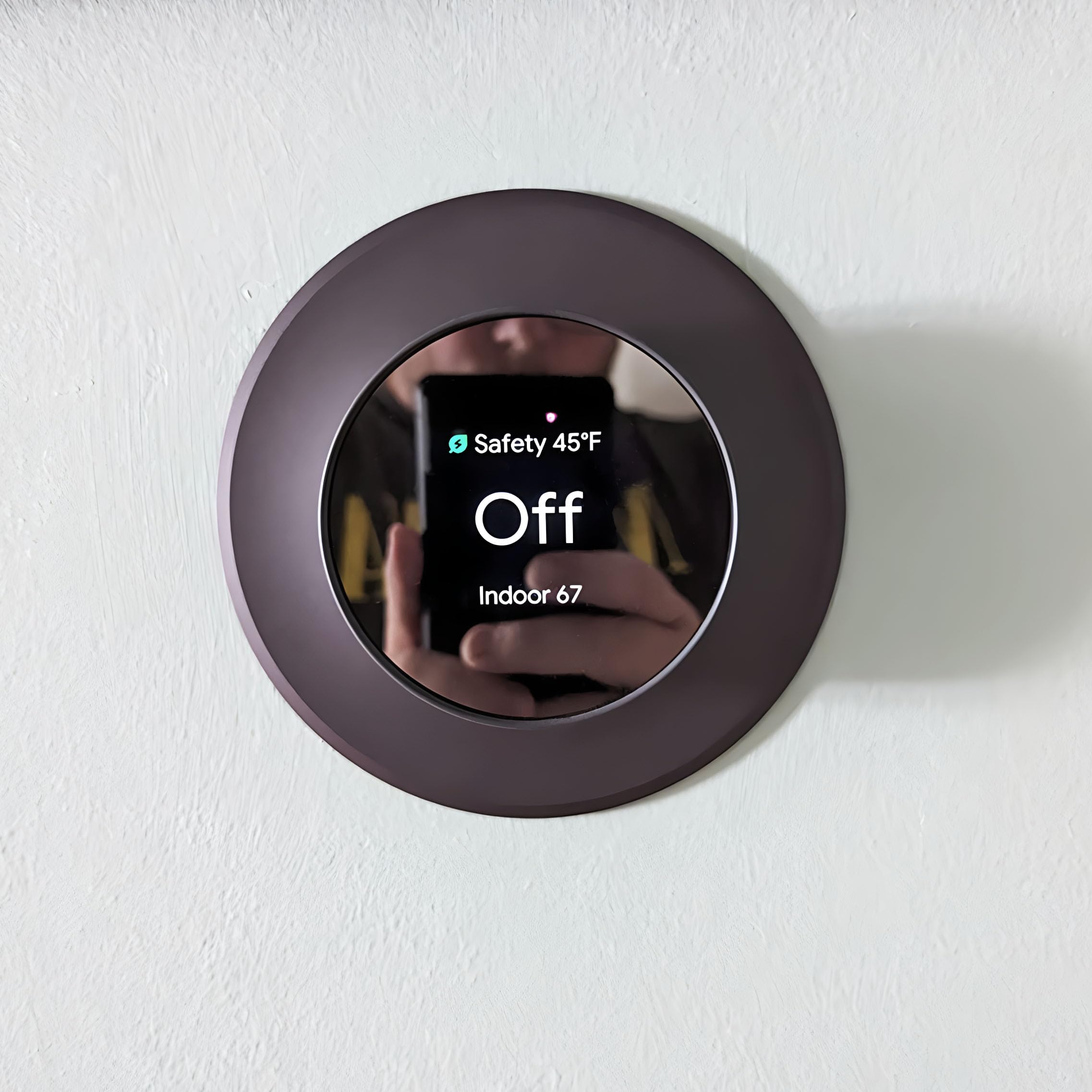 POPMAS charcoal finish complements modern decor.