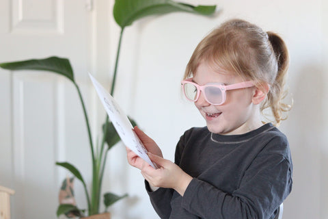 OPTISHIELD securely attaches to spectacle lenses for efficient workflows.