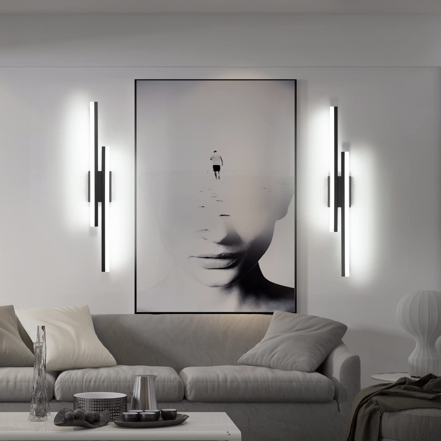 PRESDE vanity light dimming range enables customizable makeup and ambiance.