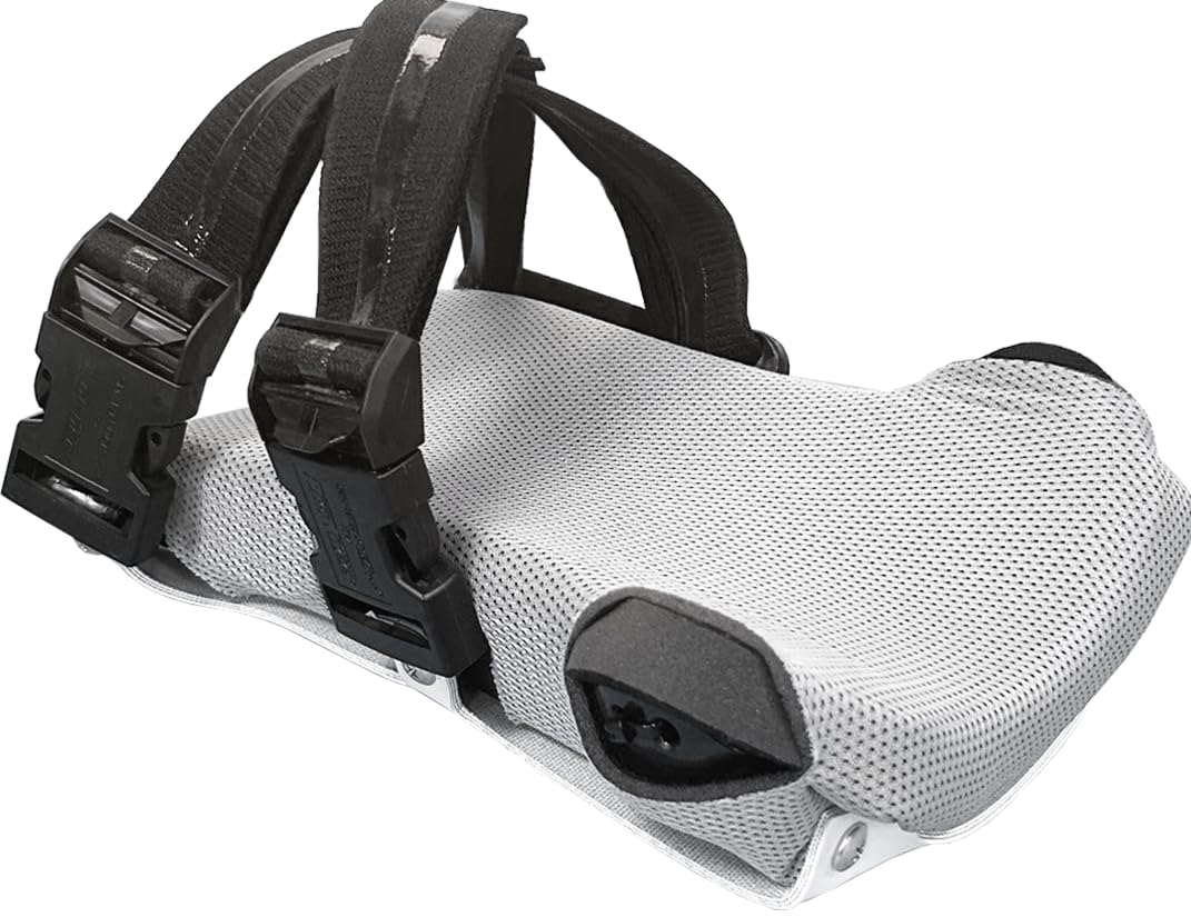 AP16 knee pad showing live hinge and quick release buckle
