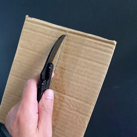 Promithi folding morphing knife in pocket highlights ready-to-use everyday carry.