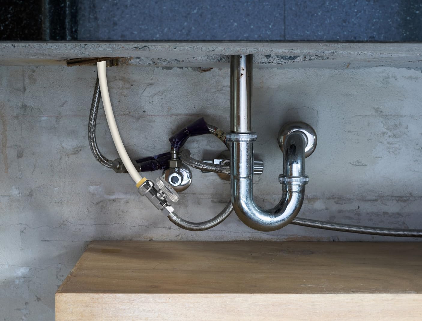 PXZBLG valve installation in wet lines requires no special tools