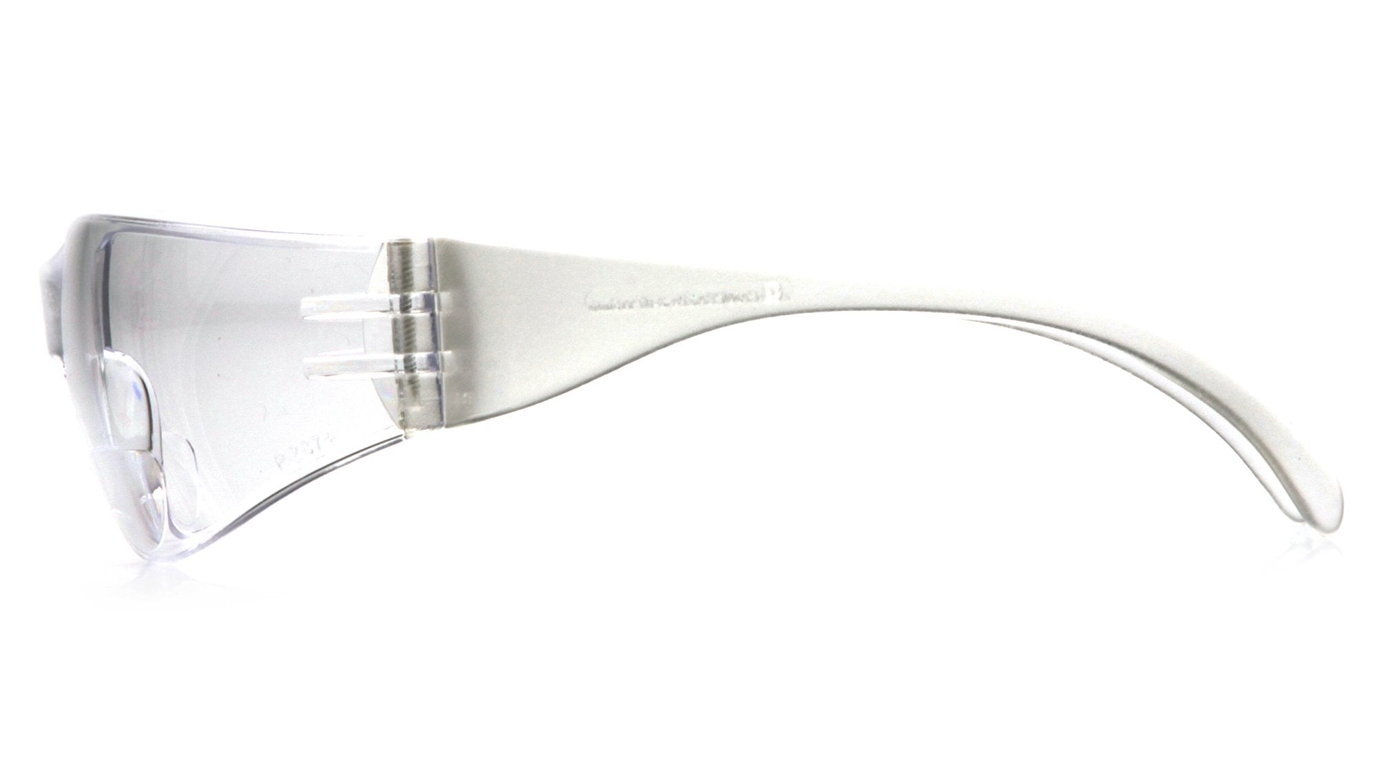 Pyramex S4110r20 reader glasses 2.0 clear lens close-up for reading tasks.