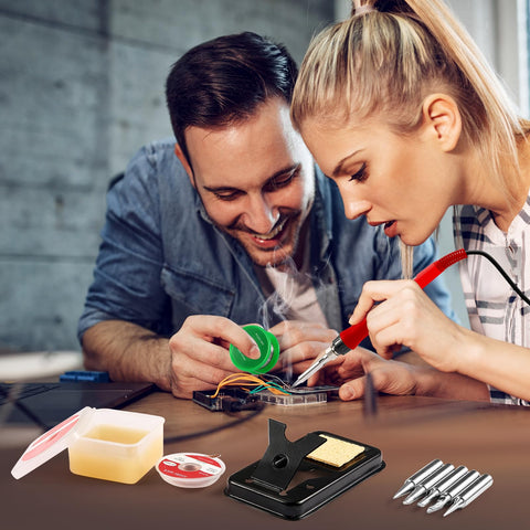Q-MING Soldering Kit includes solder wire and flux paste for immediate use.