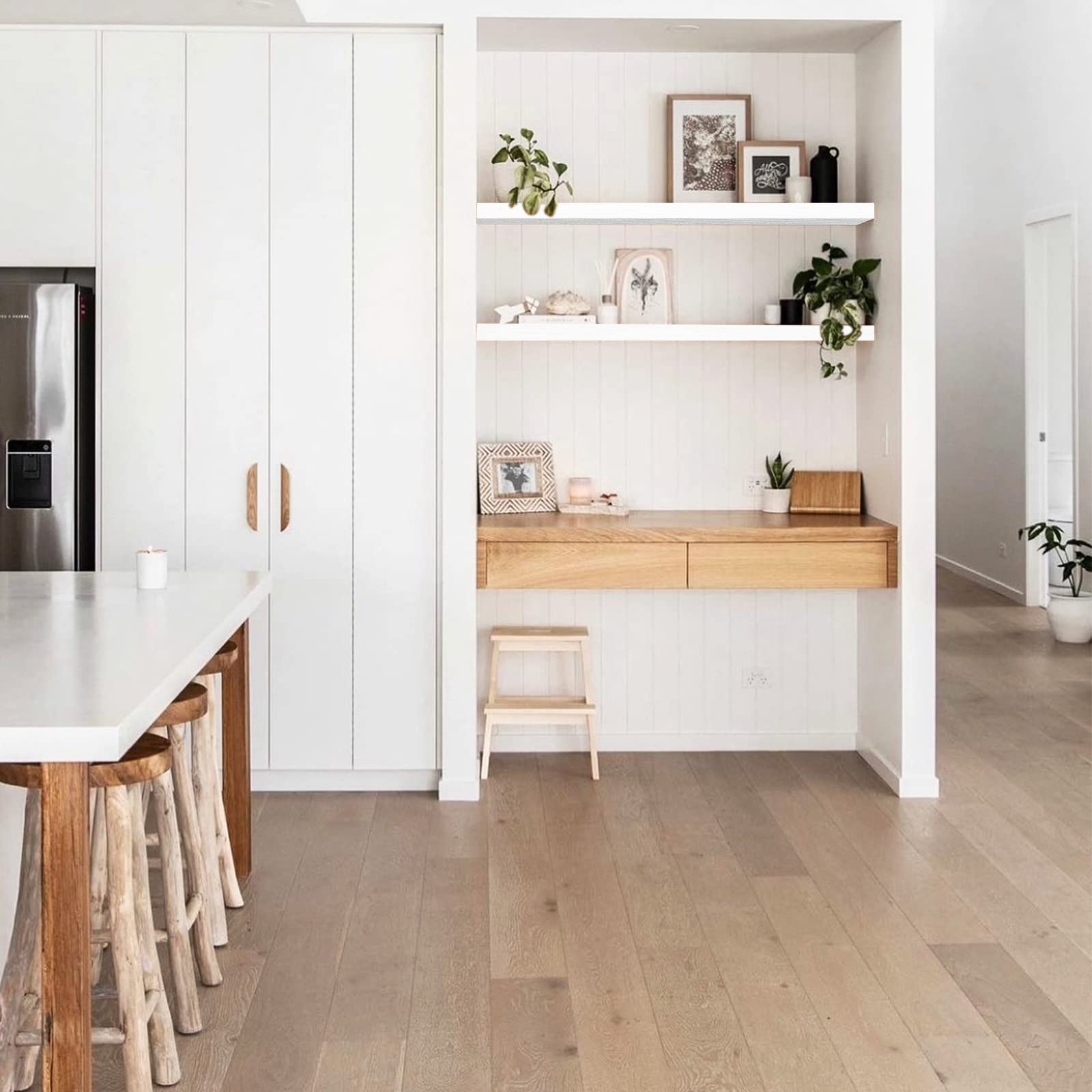 QEEIG easy-assembly shelves make setup quick and simple for any room.