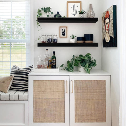 QEEIG wall-mounted two-pack shelves ideal for living or kitchen decor