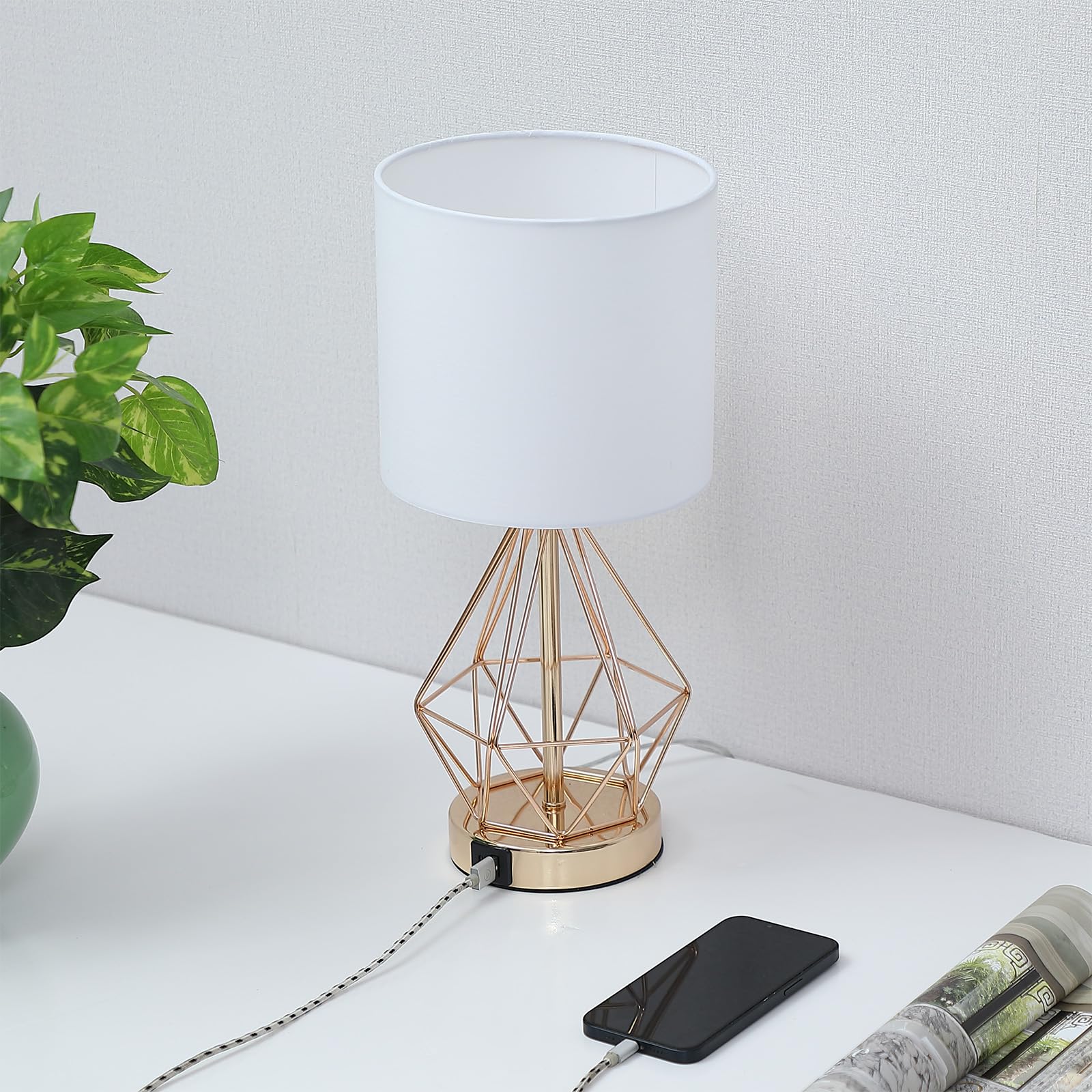 QHANTOMIZE LED bulb included for immediate use