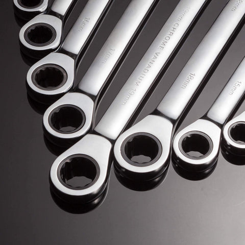 Qnkaa 8–19 mm metric spanner set covers common home and vehicle tasks
