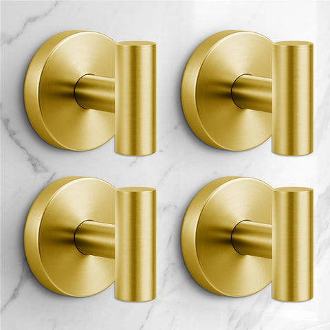 QQK heavy-duty suction cup hook holds a towel in a bathroom for easy drying.