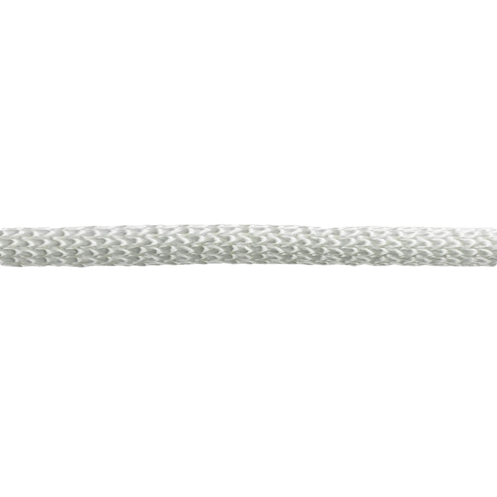 Quality Nylon Rope QNR 1100-lb test tag indicates robust load capacity.
